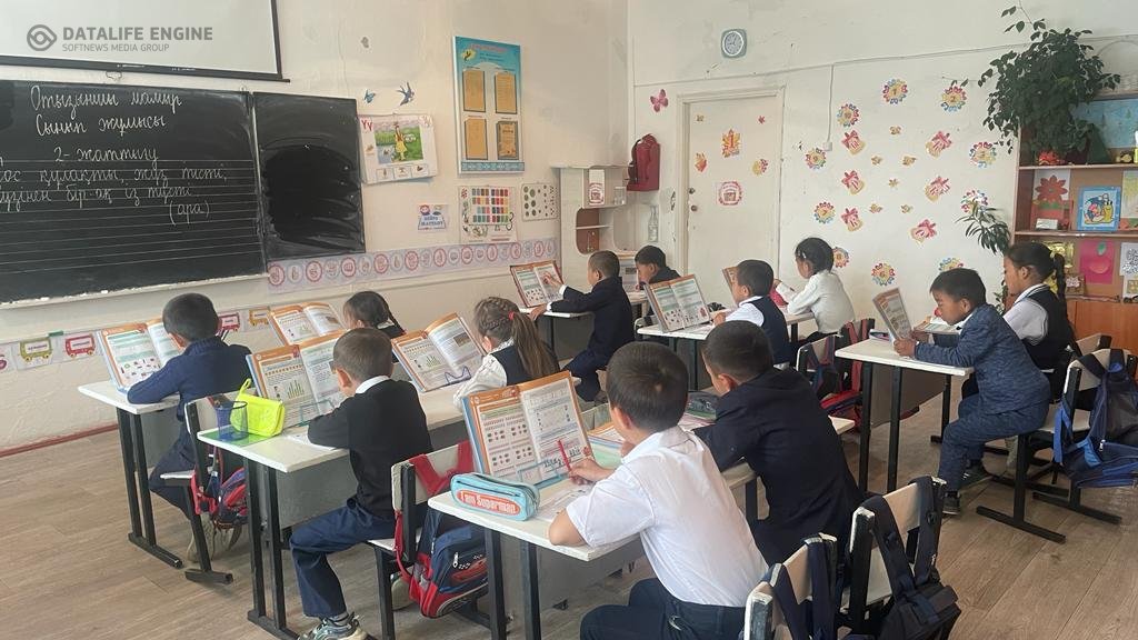 Мектебімізде оқу процесі өз дәрежесінде, кестеге сәйкес өтілуде.